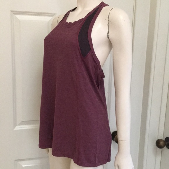 The North Face Athletic/Athleisure Tank Sz L, NWT! - Picture 3 of 8